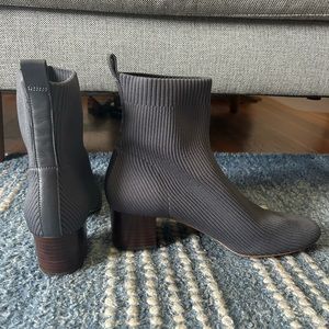 Everlane Glove Boot- Grey